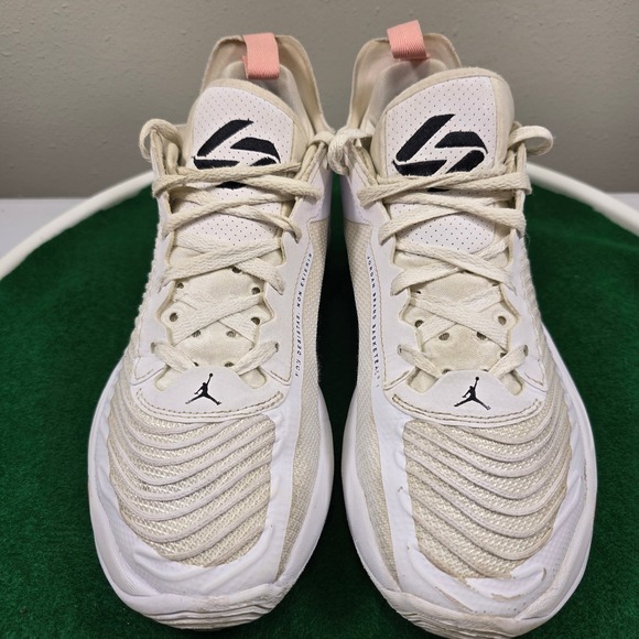 Jordan Other - Jordan Luka 1 Basketball Shoes Mens 7 White Arctic/Orange DN1771-106
Logo Sports